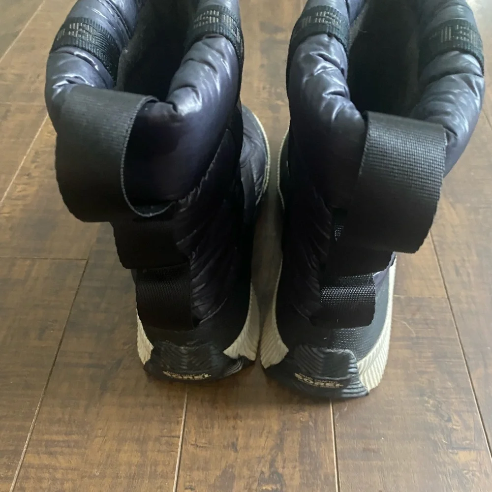 Sorel Out and About Puffy navy waterproof boots - Picture 9 of 10